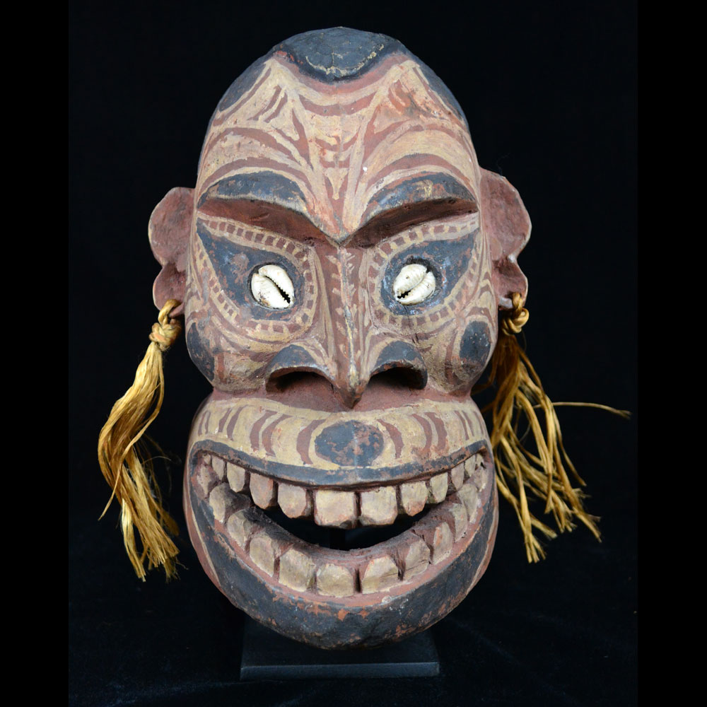 Headhunter Trophy Skull Carving, Sepik River, New Guinea - 23-20 ...